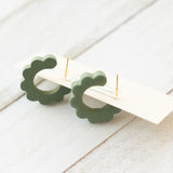 Scalloped Floral Huggies