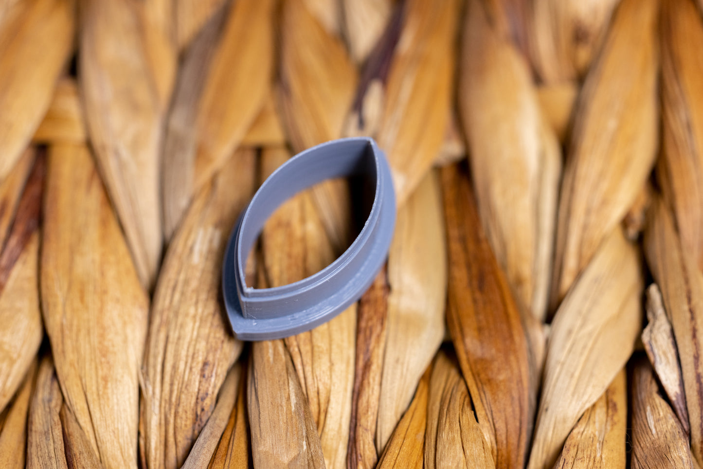 Pointed Oval Petal Clay Cutter