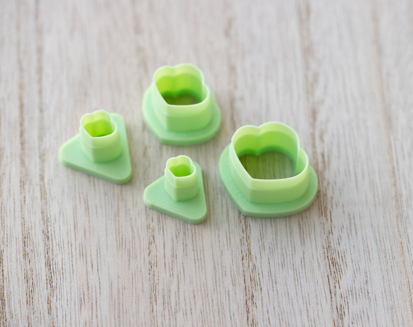 Scalloped Petal Stud Cutter