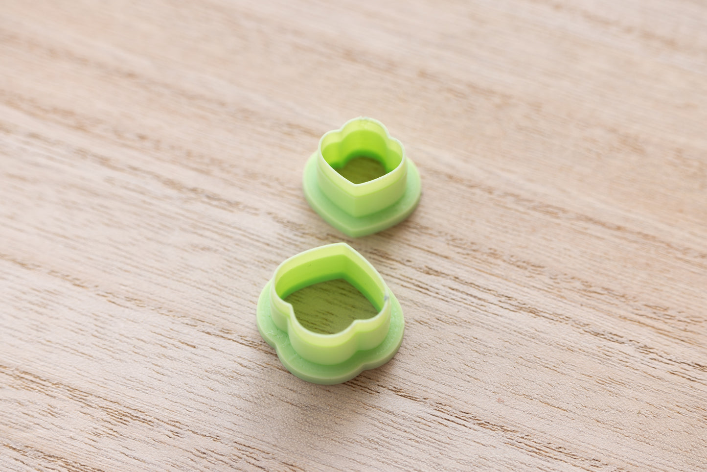 Scalloped Petal Stud Cutter