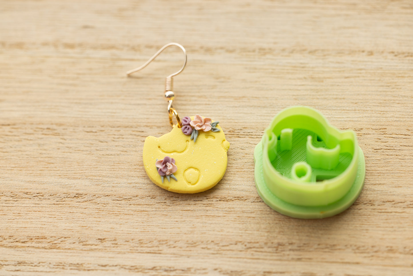 Sleepy Chick Easter Clay Cutter