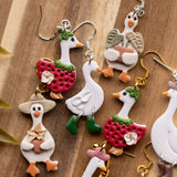 Strawbie Goose