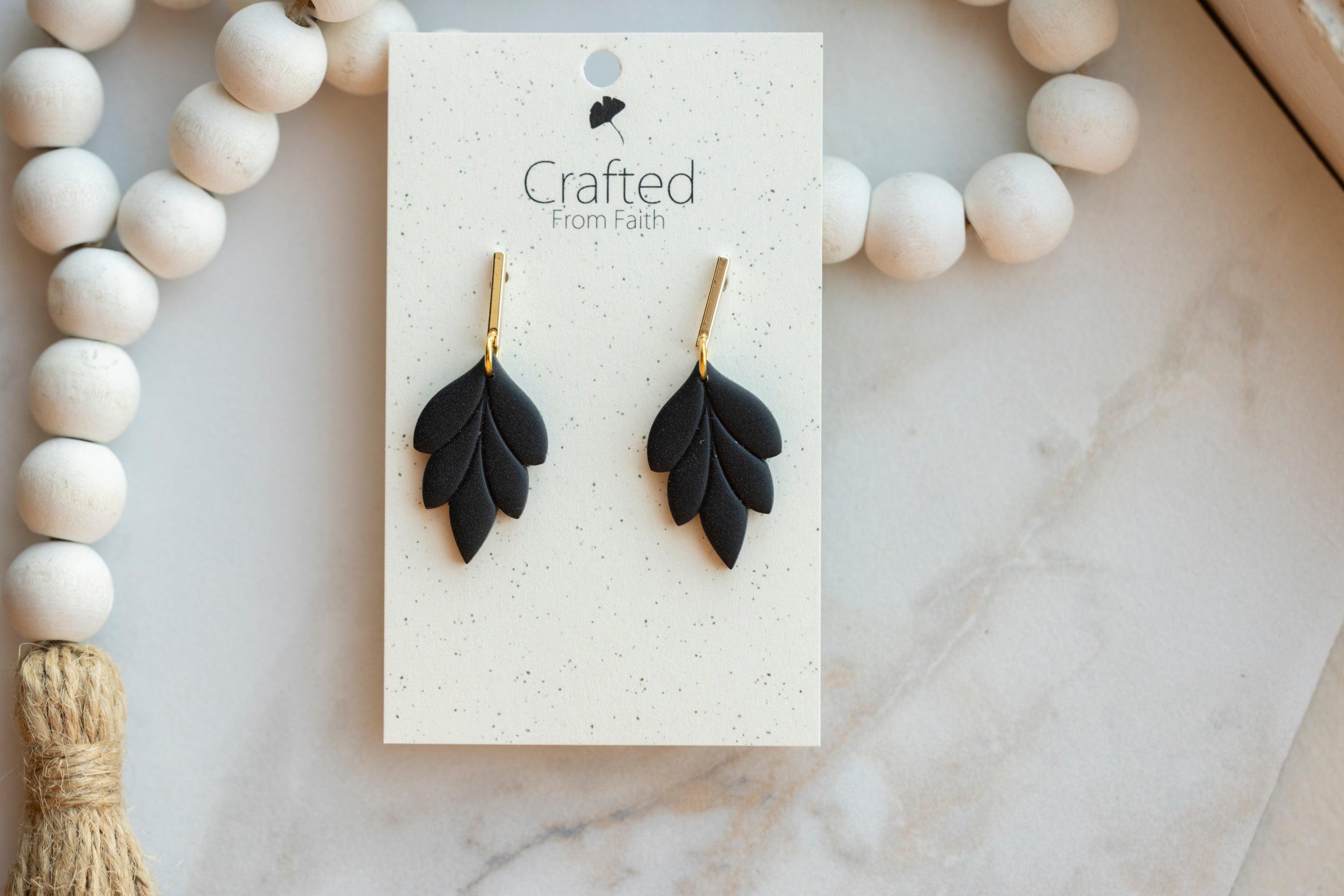 Simple Leaf Dangle