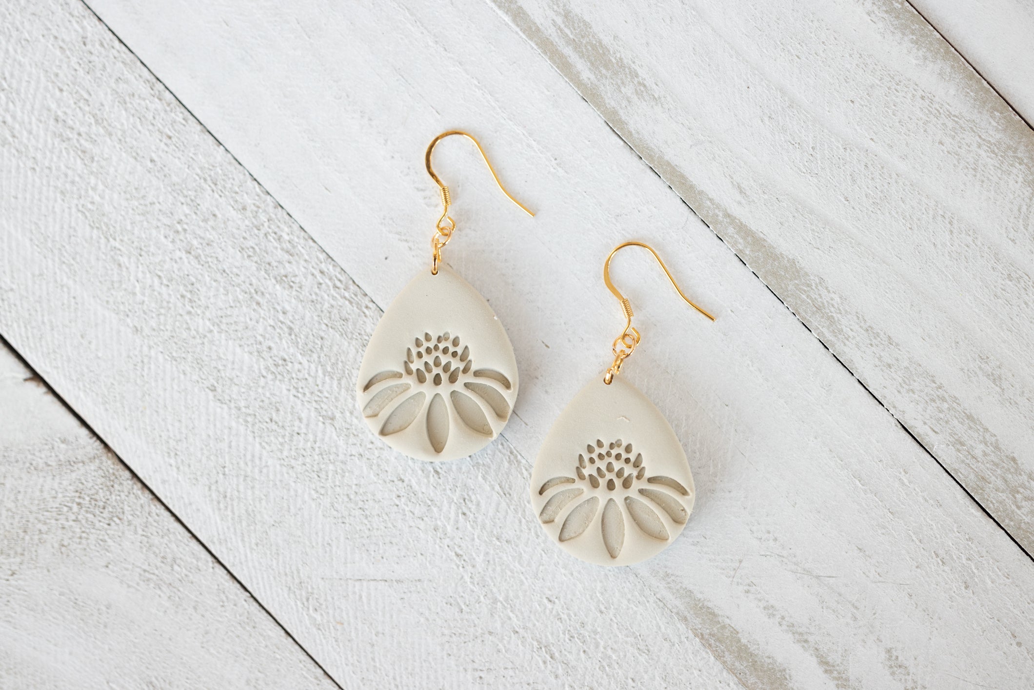 Daisy Teardrop Earrings